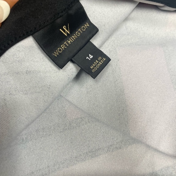 Worthington Pattern Pencil Skirt w/Front Slit Size 14 Black - Picture 2 of 2